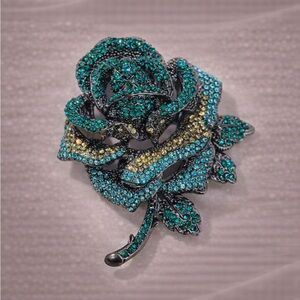Blue Rose Elegant Crystal Brooch